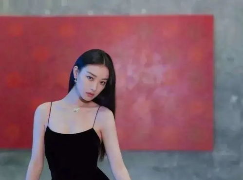 9個動作打造迷人直角肩，告別粗壯斜方肌，重塑都市白領優雅體態